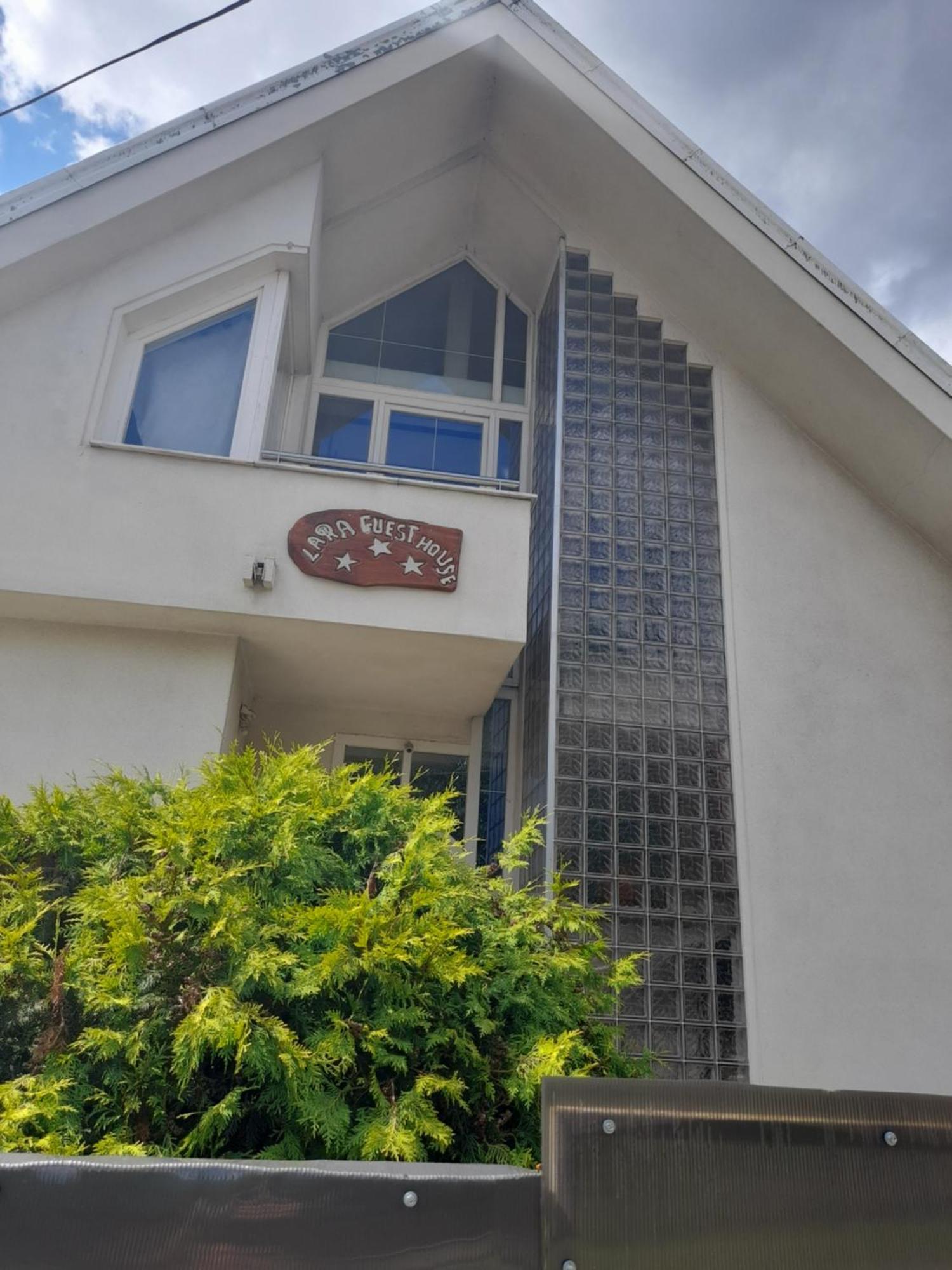 Lara Guest House Sfântu-Gheorghe Eksteriør bilde